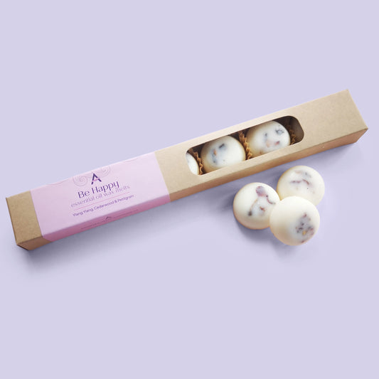 Mood lifting essential oils wax melts with ylang ylang, cedarwood, neroli and petitgrain essential oils and dried rose petals