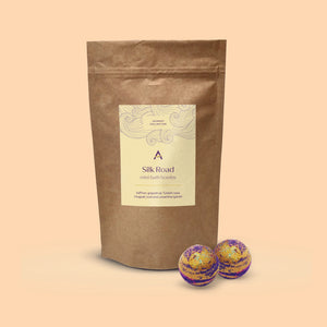 Pouch of mini Silk Road bath bombs in exotic spice scent